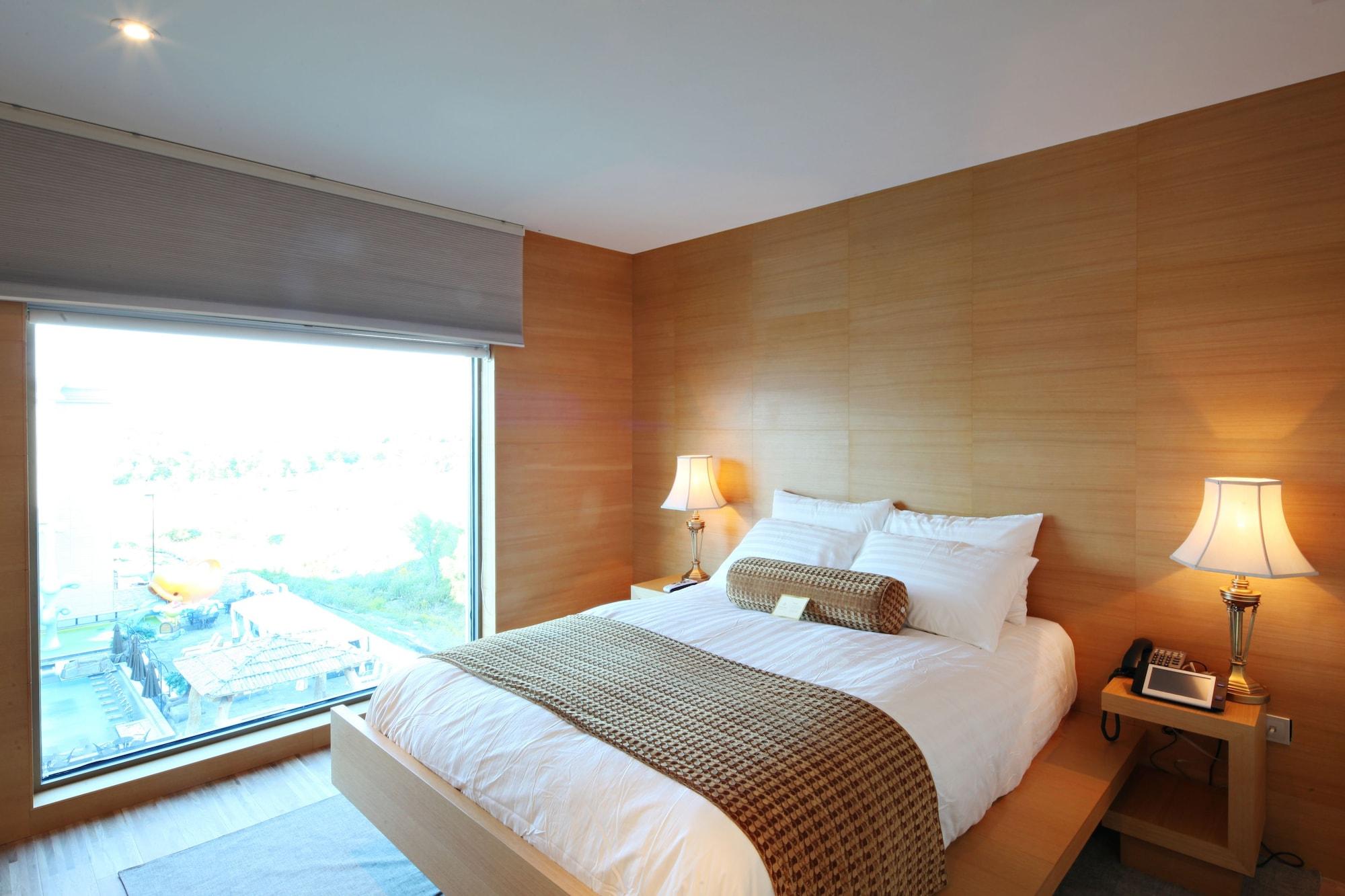 The One Boutique Hotel Карролтон Экстерьер фото