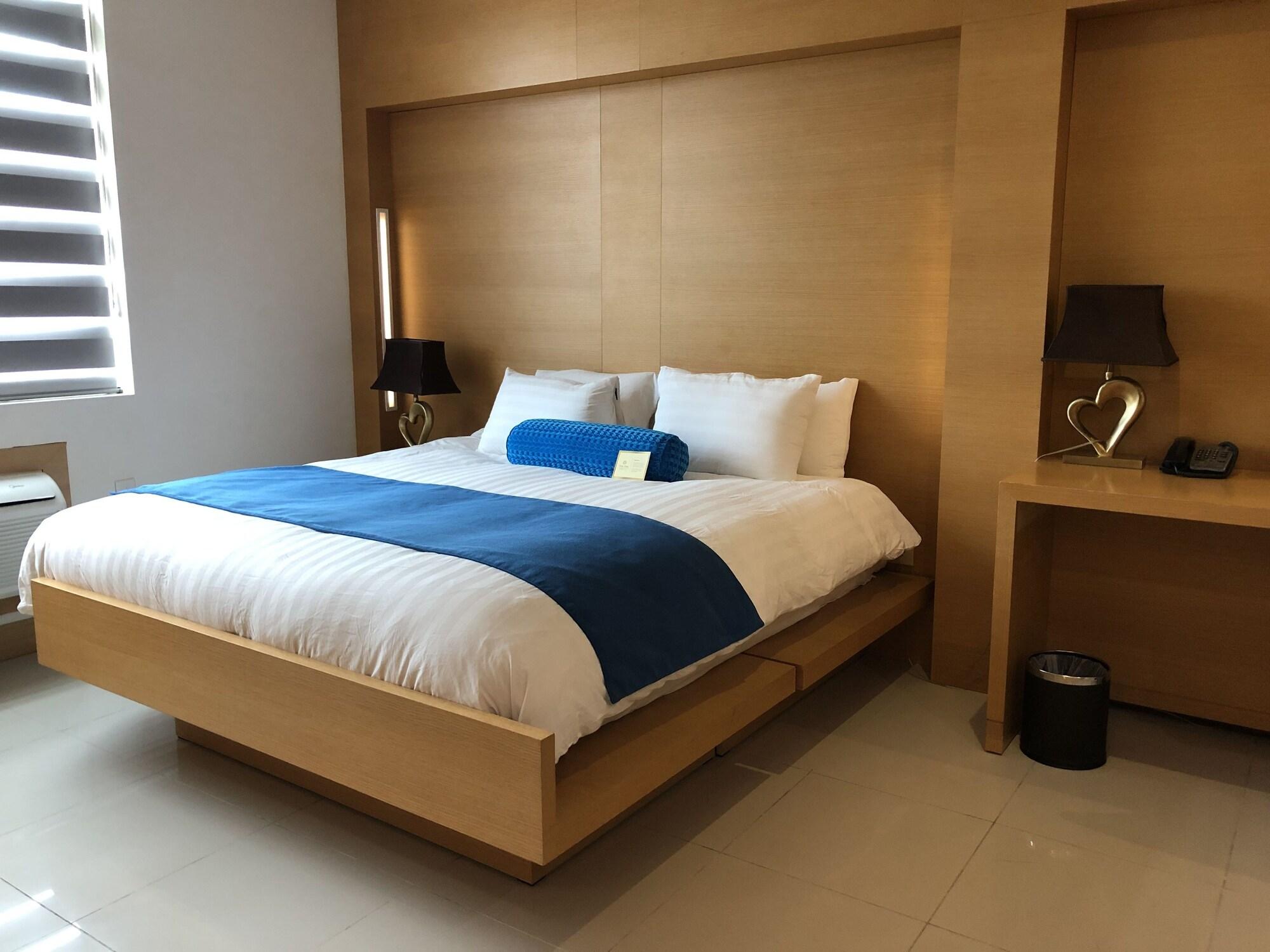 The One Boutique Hotel Карролтон Экстерьер фото