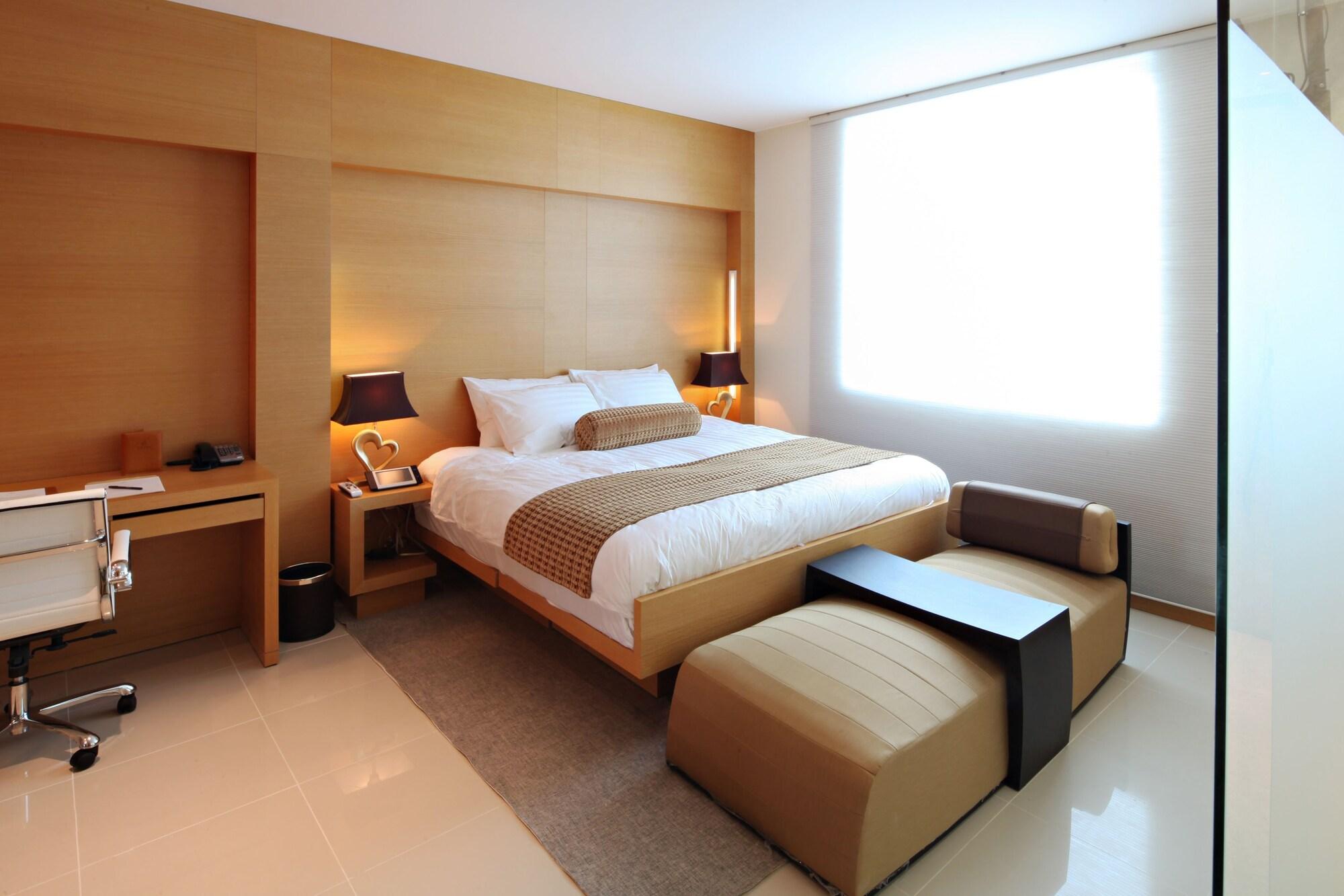 The One Boutique Hotel Карролтон Экстерьер фото