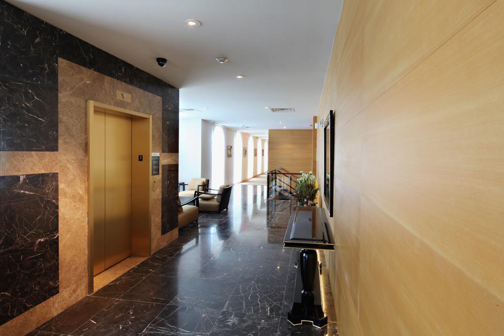 The One Boutique Hotel Карролтон Экстерьер фото