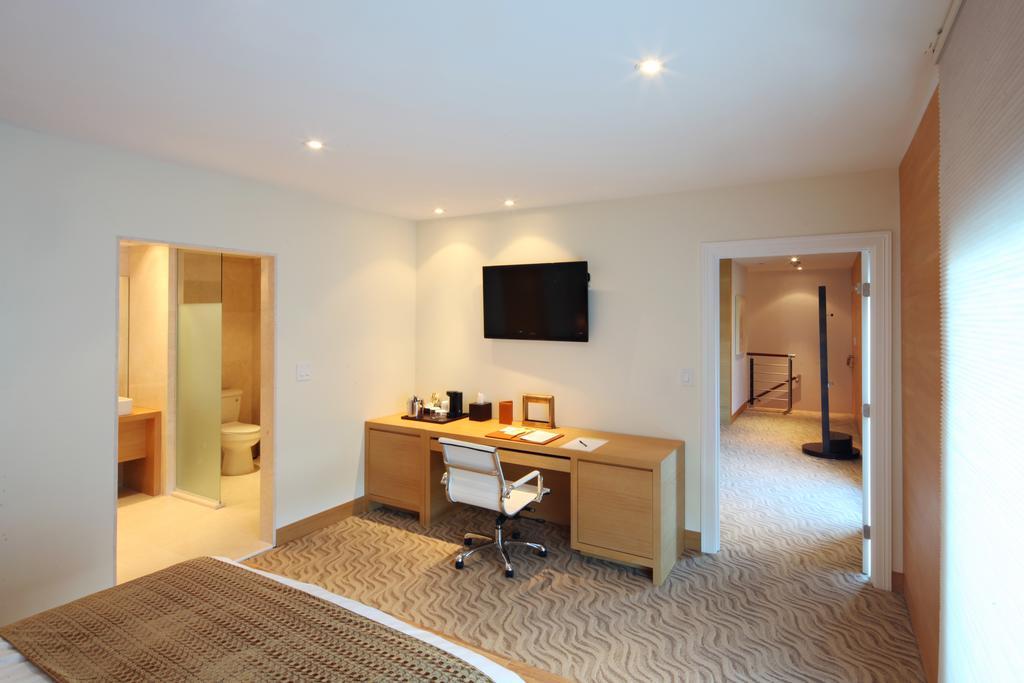The One Boutique Hotel Карролтон Экстерьер фото