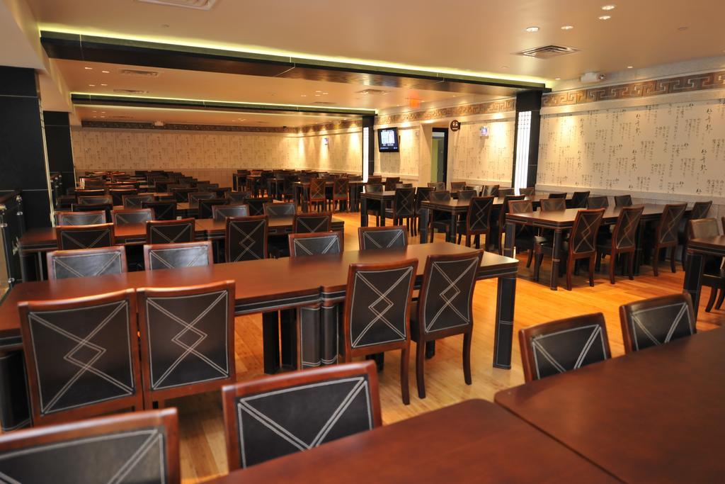 The One Boutique Hotel Карролтон Экстерьер фото