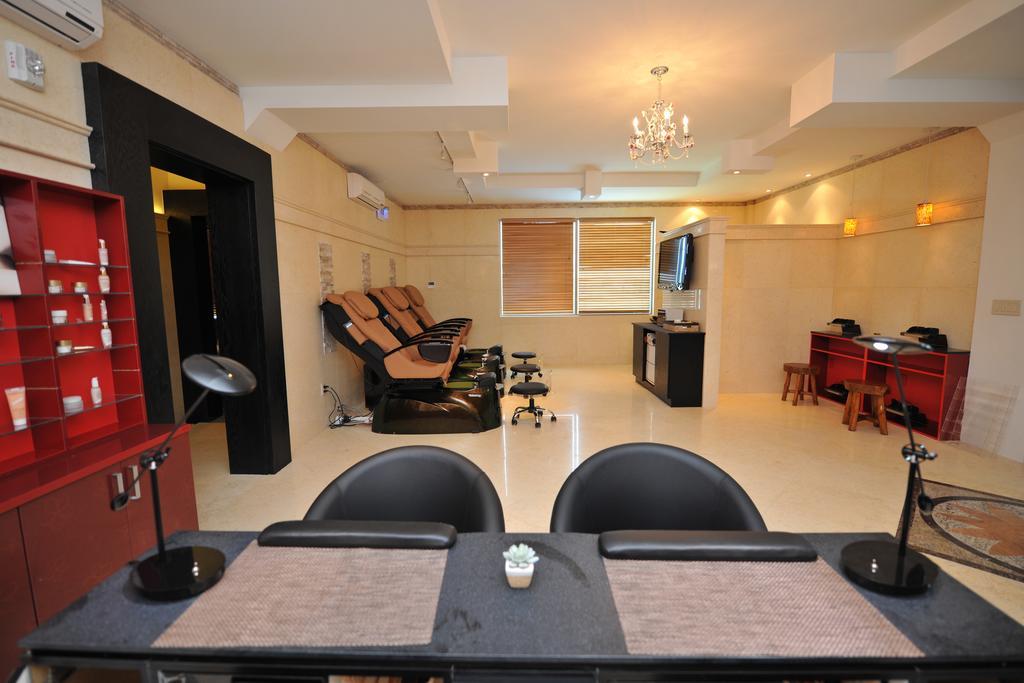 The One Boutique Hotel Карролтон Экстерьер фото