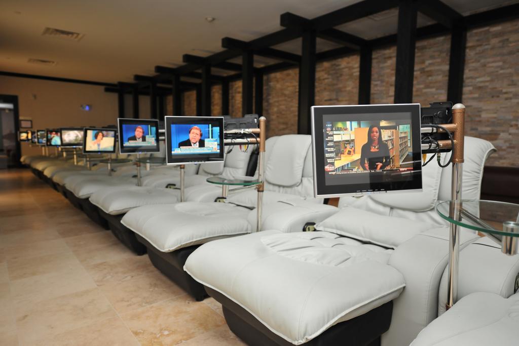 The One Boutique Hotel Карролтон Экстерьер фото